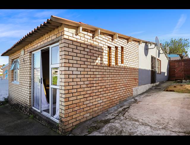 3 BEDROOM HOUSE FOR SALE IN BUFFALO FLATS